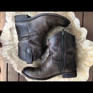 Frye Slate Melissa Short Leather Boots 6.5 M